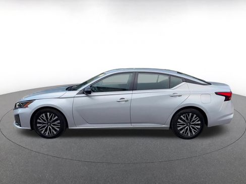 Used 2026 Nissan Altima 2.5 SV FWD image 8