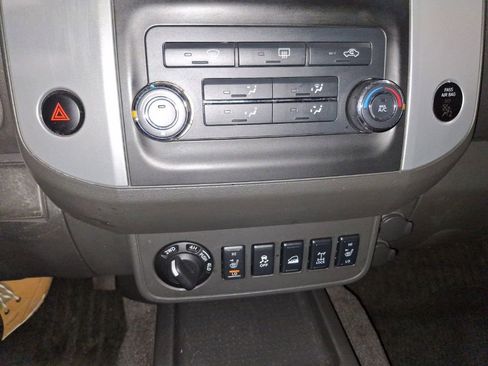 Used 2014 Nissan Xterra PRO-4X image 27