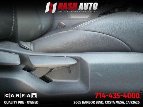Used 2025 Toyota Tacoma TRD Sport AWD/4WD image 36