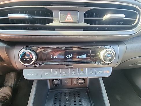 Certified 2023 Hyundai Kona SEL w/ Convenience Package AWD/4WD image 19