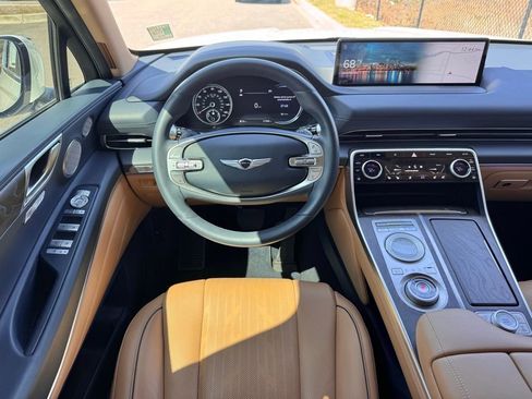 Used 2021 Genesis GV80 2.5T w/ Advanced Package 02 image 2