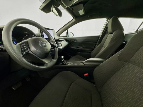Used 2019 Toyota C-HR LE FWD image 20