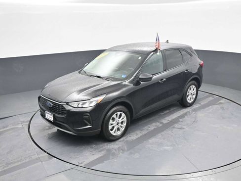 Used 2025 Ford Escape Active image 30