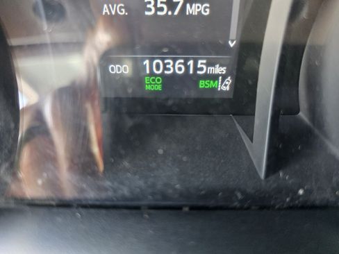 Used 2022 Toyota Camry LE FWD image 30