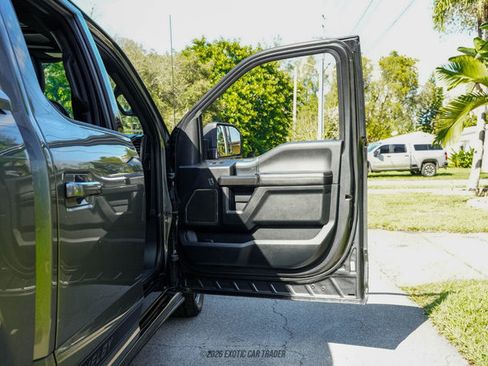 Used 2019 Ford F150 Lariat w/ Equipment Group 502A Luxury image 42