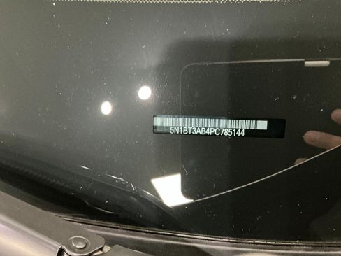 Used 2023 Nissan Rogue S image 34