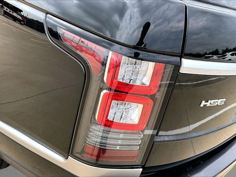 Used 2017 Land Rover Range Rover HSE AWD/4WD image 29