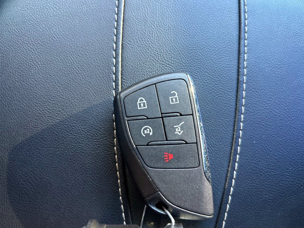 Used 2024 GMC Acadia Elevation FWD image 32