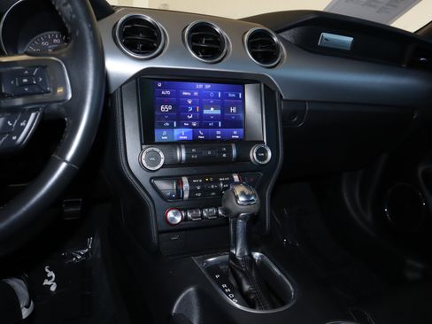 Used 2022 Ford Mustang Premium image 25