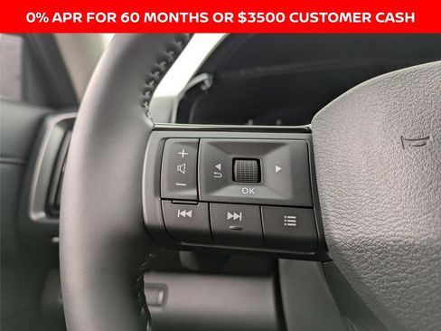 New 2026 Nissan Pathfinder SL FWD image 10