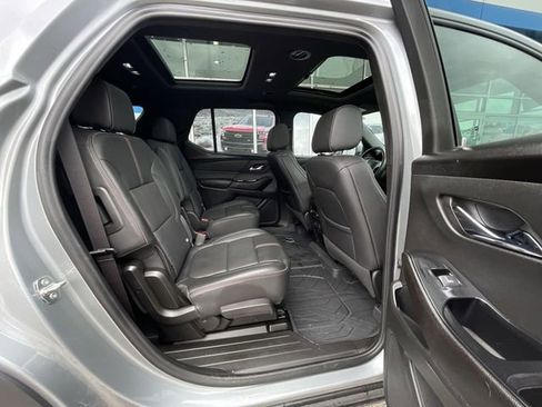 Certified 2023 Chevrolet Traverse RS w/ LPO, Floor Liner Package AWD/4WD image 26