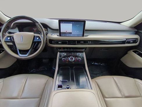 Used 2021 Lincoln Aviator 2WD image 5