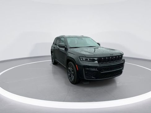 New 2026 Jeep Grand Cherokee Summit w/ Obsidian Package AWD/4WD image 2