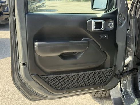 Used 2021 Jeep Wrangler Unlimited Rubicon AWD/4WD image 33