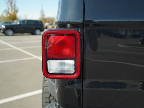 New 2025 Jeep Gladiator Sport image 33