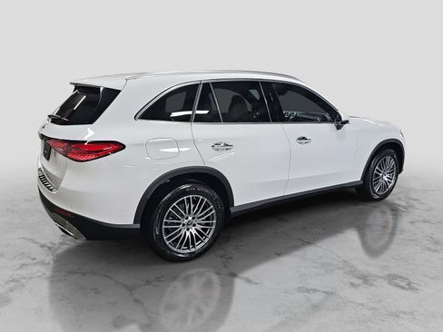 New 2026 Mercedes-Benz GLC 300 image 5