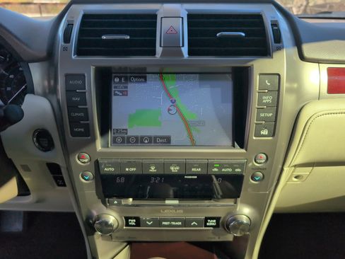Used 2015 Lexus GX 460 image 13