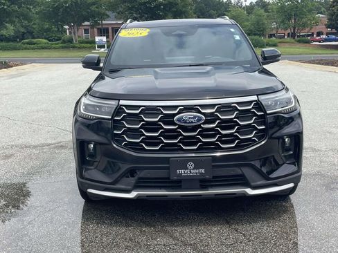 Used 2025 Ford Explorer Platinum w/ LUX Leather Package AWD/4WD image 2