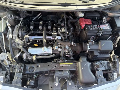 Used 2024 Nissan Versa SR FWD image 17