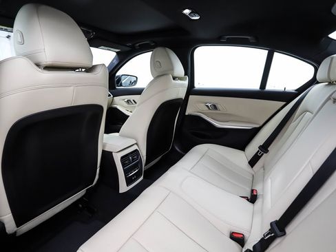 New 2026 BMW 330i xDrive Sedan w/ Premium Package AWD/4WD image 21