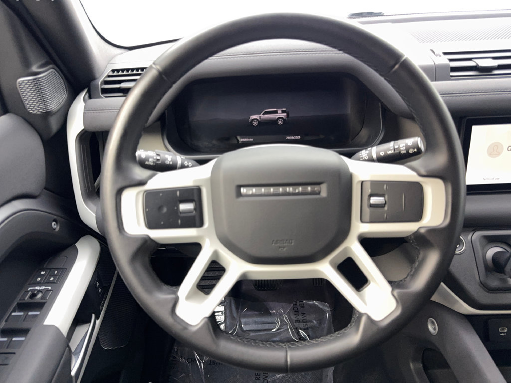 Used 2023 Land Rover Defender 110 SE AWD/4WD image 57