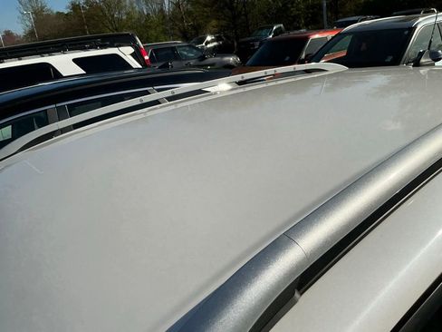 Used 2019 Ford Escape Titanium image 5