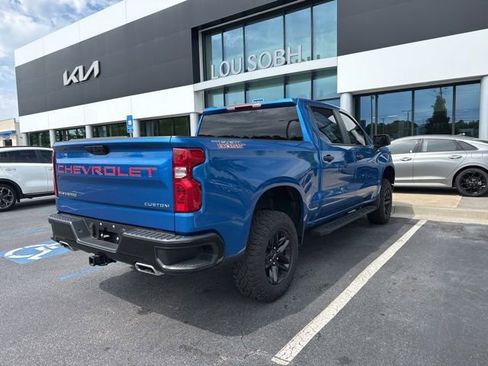 Used 2022 Chevrolet Silverado 1500 Custom Trail Boss AWD/4WD image 5
