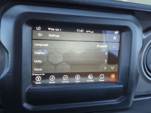 Used 2022 Jeep Gladiator Willys image 19