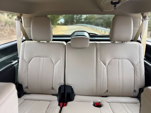 Used 2024 Ford Expedition Max Platinum image 21