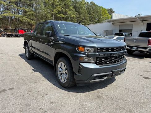 Used 2020 Chevrolet Silverado 1500 Custom w/ Custom Value Package image 1