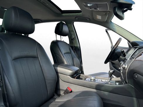 Used 2012 Hyundai Equus Signature image 20