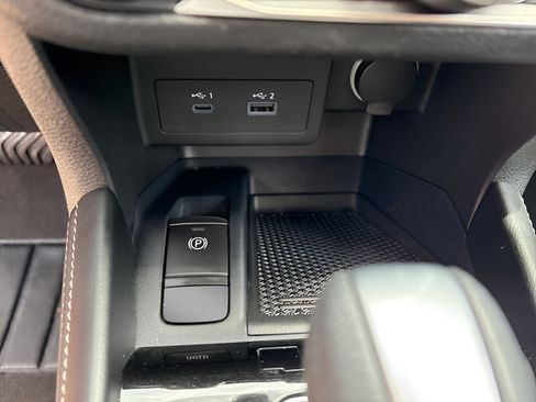 Certified 2024 Nissan Kicks SV FWD image 38