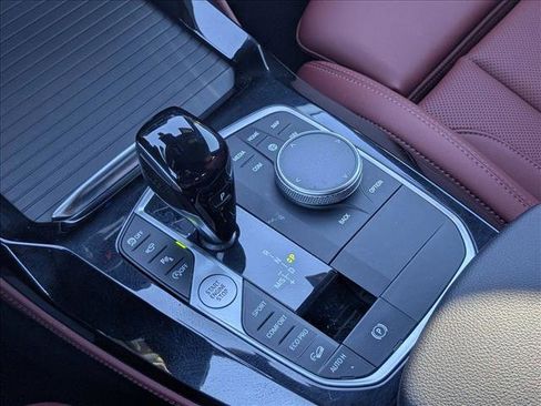 Used 2025 BMW X4 xDrive30i w/ Premium Package image 12