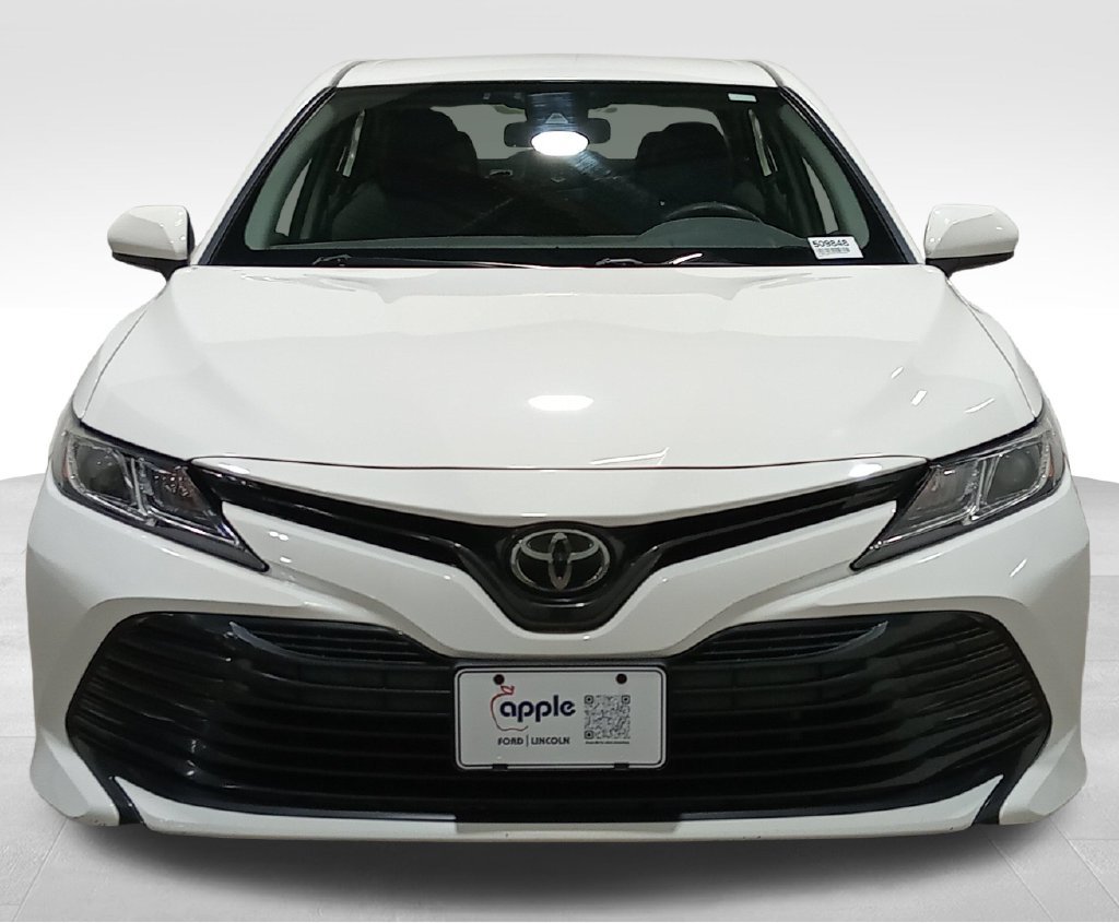 Used 2019 Toyota Camry LE FWD image 10