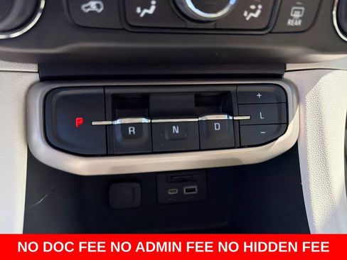 Used 2023 GMC Acadia Denali w/ Denali Ultimate Package AWD/4WD image 25