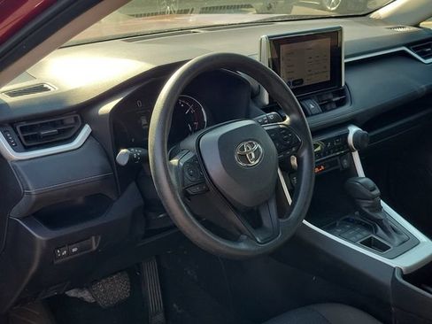 Used 2024 Toyota RAV4 LE AWD/4WD image 6