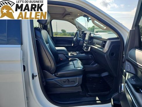 Used 2023 Ford Expedition XLT AWD/4WD image 27