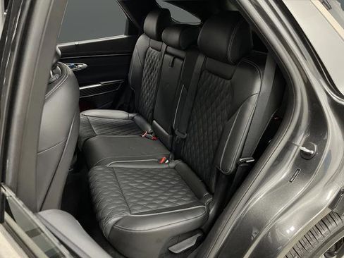 Used 2024 Genesis GV70 3.5T Sport w/ Sport Prestige Package image 31