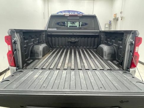 Used 2022 Chevrolet Silverado 1500 LT image 11