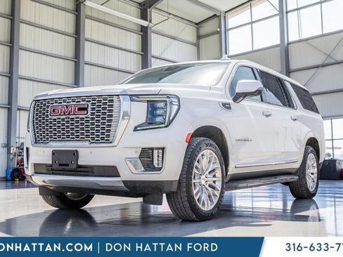Used 2024 GMC Yukon XL Denali AWD/4WD image 1