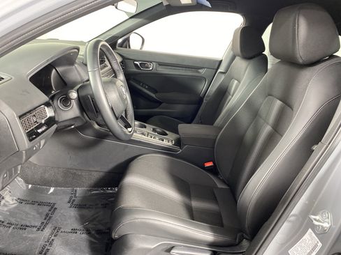 Used 2025 Honda Civic Sport image 13