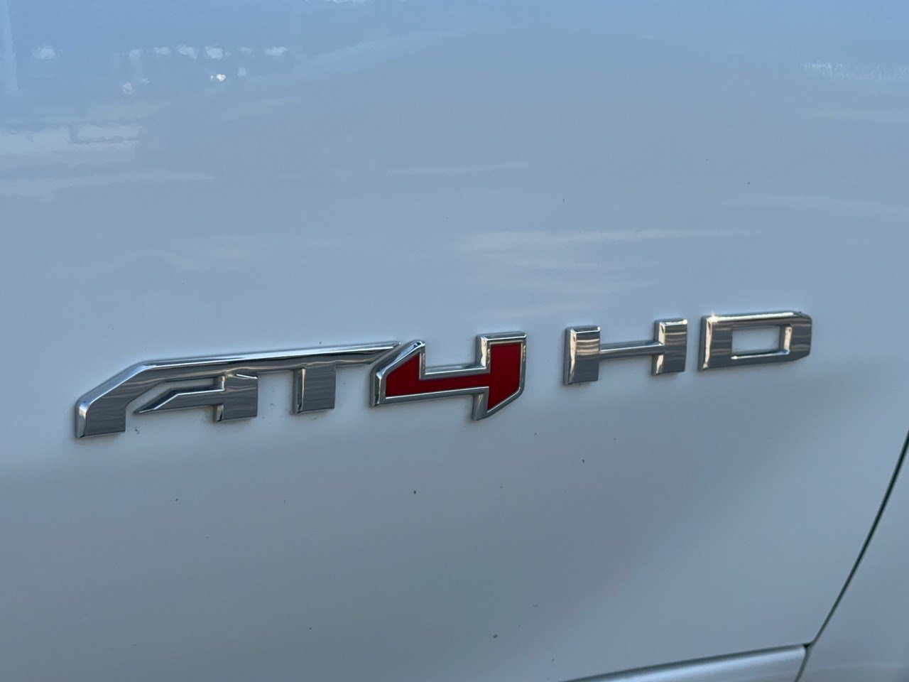 Used 2024 GMC Sierra 2500 AT4 w/ AT4 Premium Plus Package AWD/4WD image 31