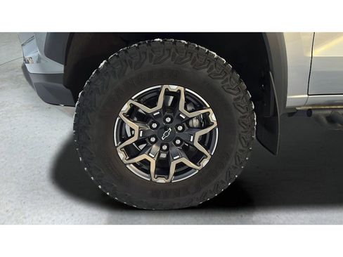 Certified 2024 Chevrolet Colorado ZR2 w/ Technology Package image 26