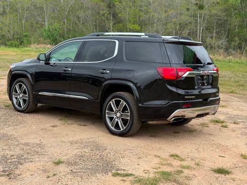 Used 2018 GMC Acadia Denali FWD image 3