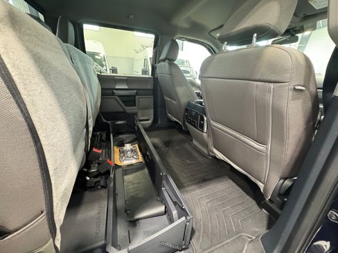 Used 2022 Ford F350 XLT w/ XLT Premium Package AWD/4WD image 11