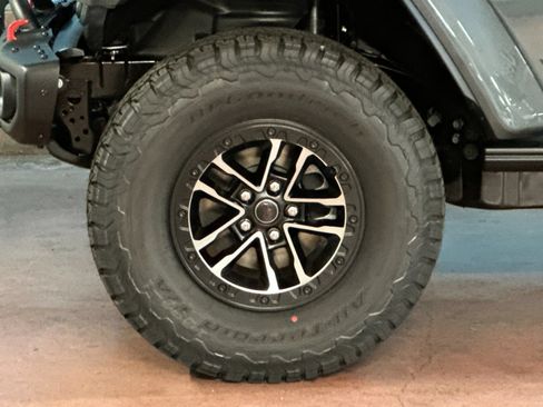 New 2026 Jeep Wrangler Unlimited Rubicon AWD/4WD image 25