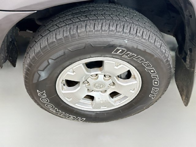 Used 2014 Toyota Tacoma 4x4 Double Cab w/ SR5 Package image 28