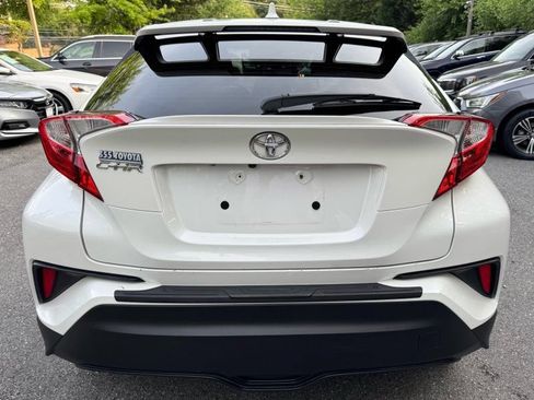 Used 2021 Toyota C-HR LE FWD image 7