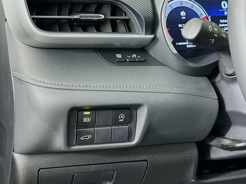 Certified 2026 Toyota Highlander XSE image 10