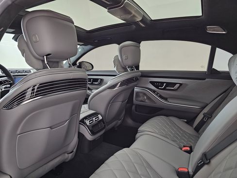 Certified 2024 Mercedes-Benz S 500 4MATIC image 16